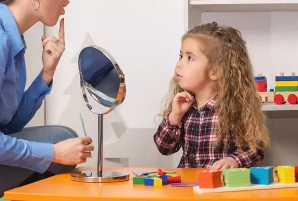 XV ENCONTRO DE ALUNOS E EX-ALUNOS DE FONOAUDIOLOGIA DA UVA